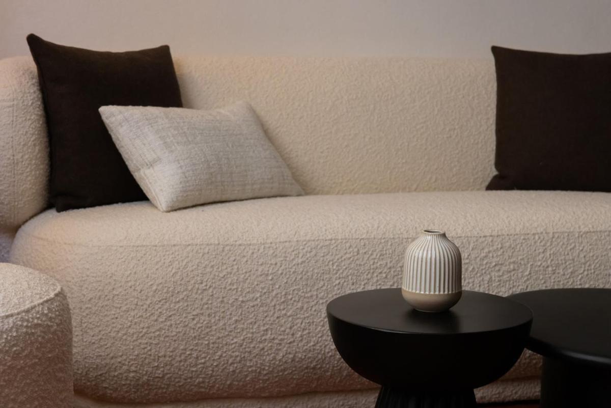 Exceptional Facing Palais Cannes1 *