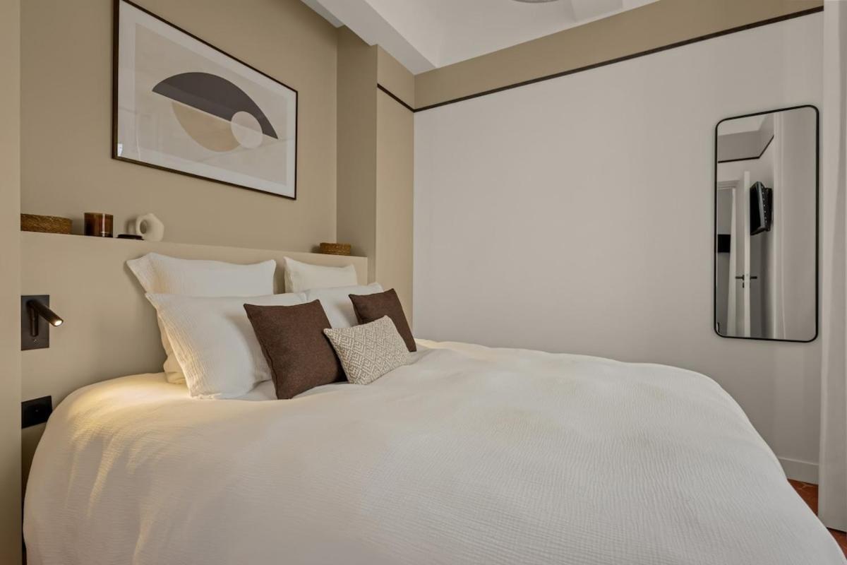 Exceptional Facing Palais Cannes1 Appartement *